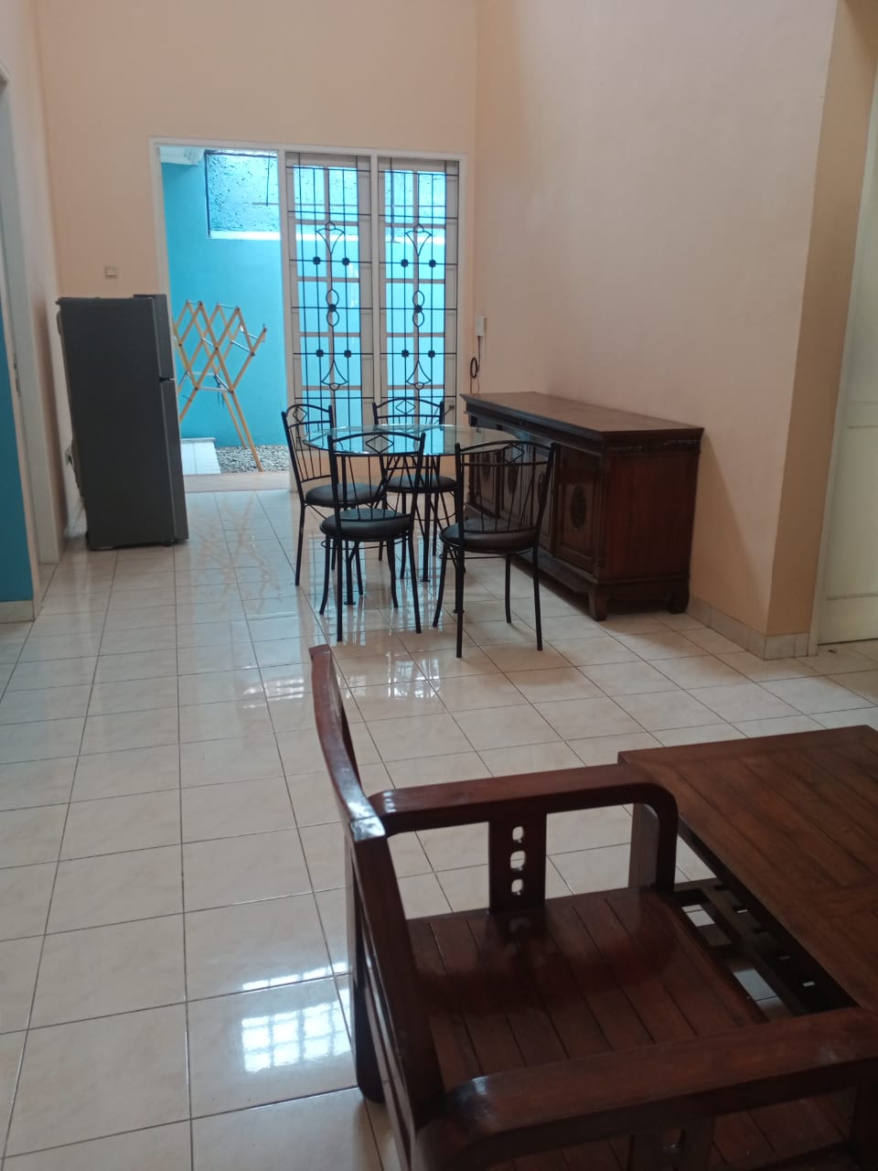 Rumah Disewakan Fully Furnished di Cluster Hawaii Deltamas Cikarang